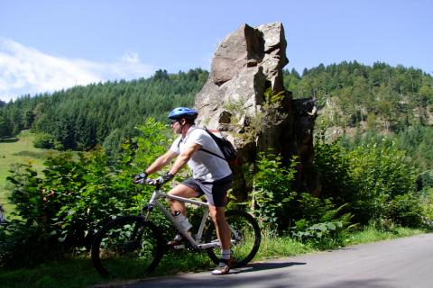 Radeln am Verlobungsfelsen